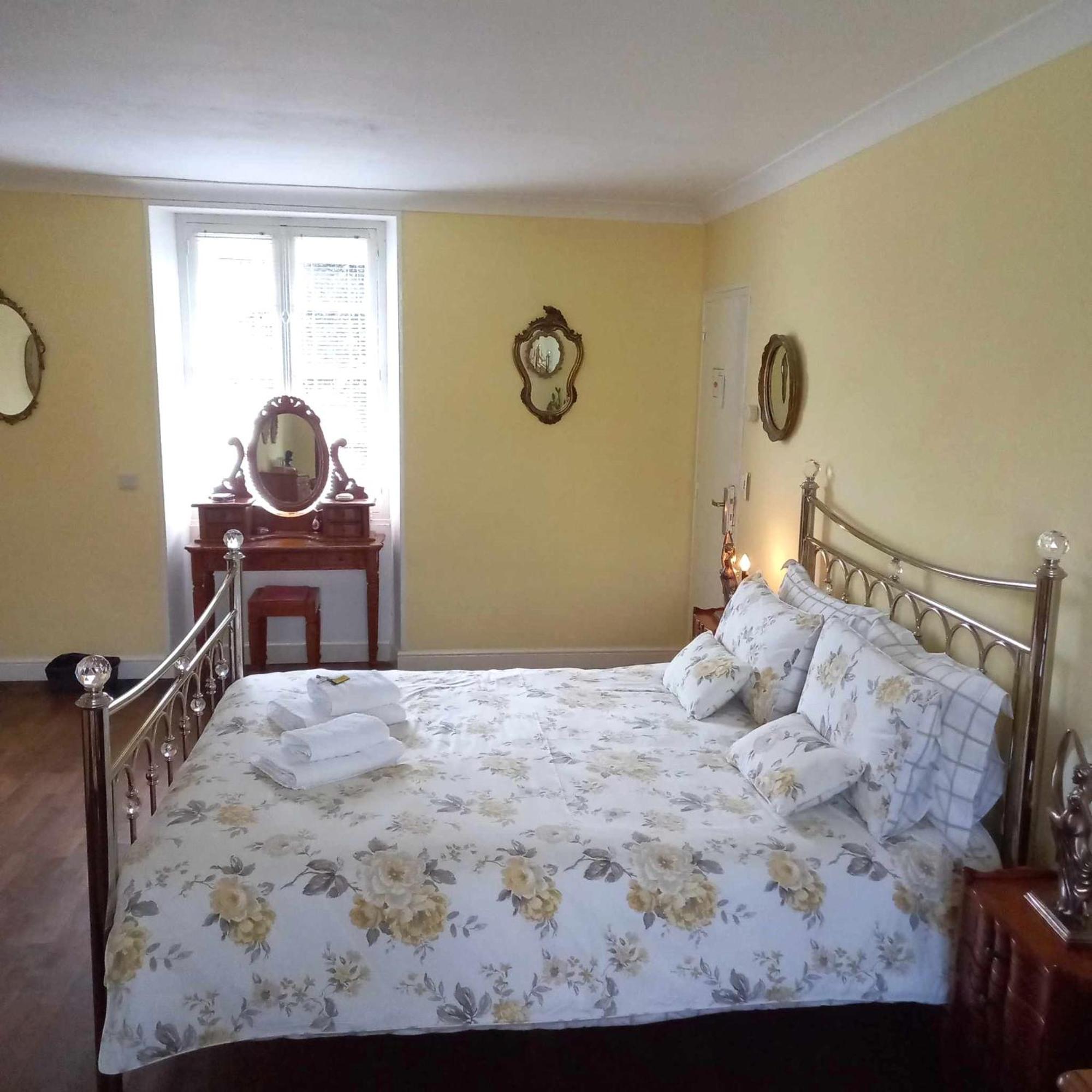 Le Potier Jovial Bed & Breakfast Ger  Luaran gambar